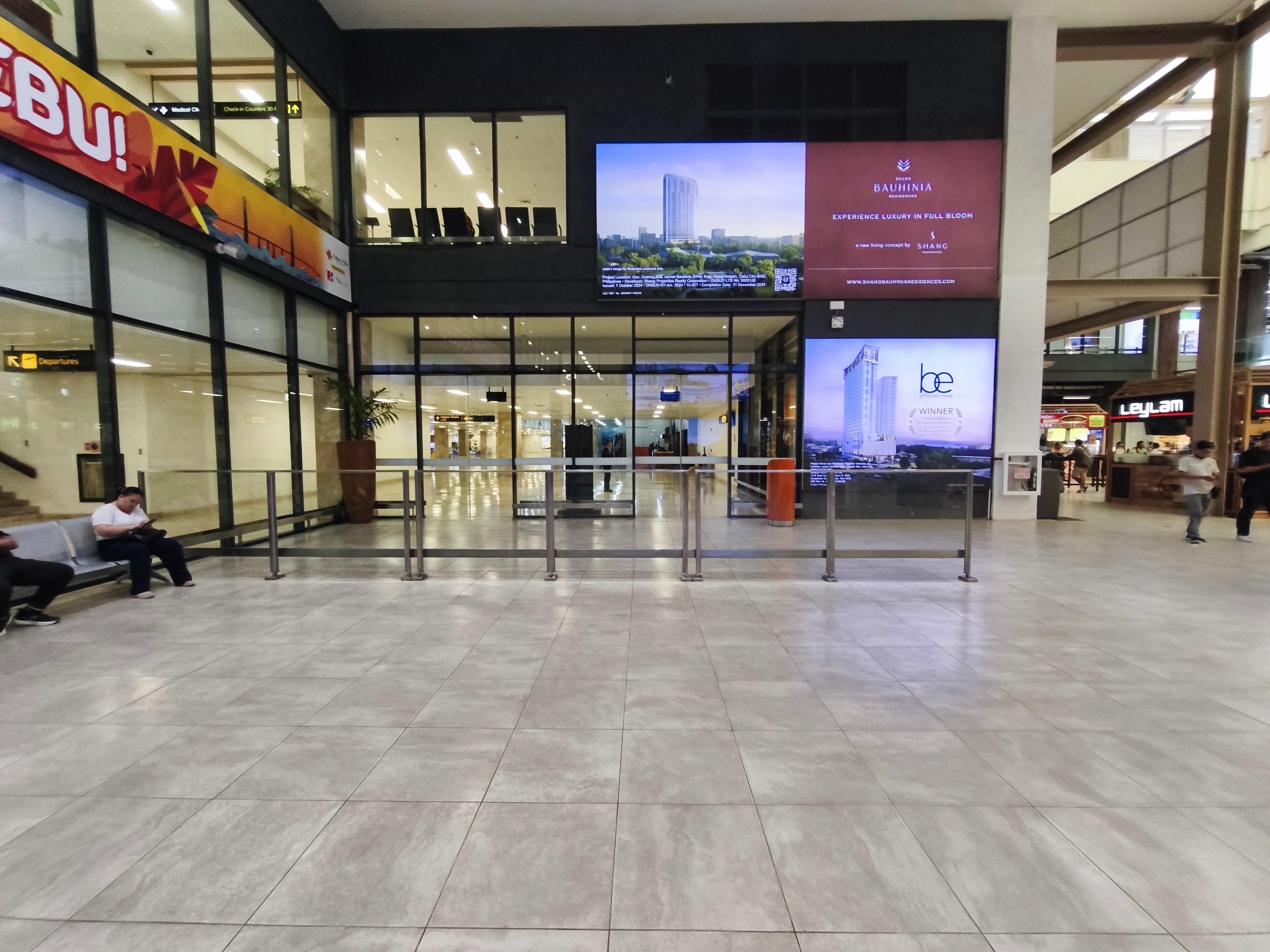 Domestic Terminal Arrival Exit & Pickup Point